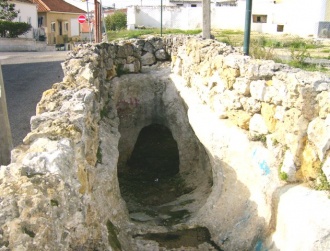 Cave Alapraia ( Grutas to Alapraia )
