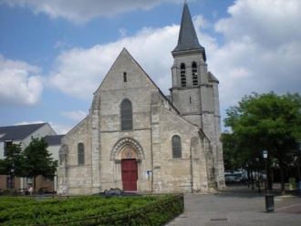  Church of Saint-Maurice or St. Baudile