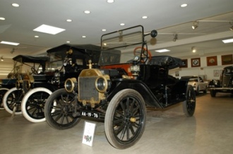 Car Museum ( Museu do Automóvel )